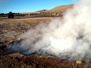 Fumarola nos gêiseres de el Tatio, Atacama, Chile