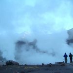 Gêiseres de El Tatio ao amanhecer, Atacama, Chile