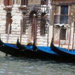 Gôndolas em Veneza, na Itália