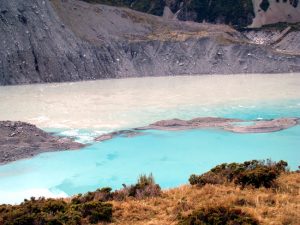Lago vulcânico na região de Rotorua, North Island, Nova Zelândia