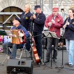 Músicos de rua em Reims