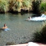 Piscina termal a 3.500 m, no Atacama, Chile