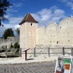 Provins, protegida por muralhas medievais, França