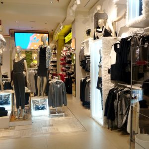 Tezenis, interior da loja, Roma