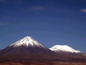 Vulcões no Deserto do Atacama, Chile