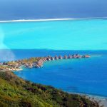 A laguna de Bora Bora, e o quebra-mar à sua volta
