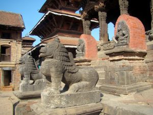 Templo estilo shikara, Patan, Nepal